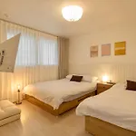 Poom Stay, Airport Bus, Cozy Stay For Seoul Travelers,Yeomchang Stn, Line9