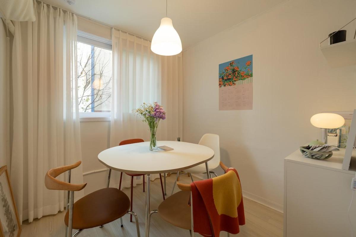 Poom Stay, Airport Bus, Cozy For Travelers,yeomchang Stn, Line9 Apartment