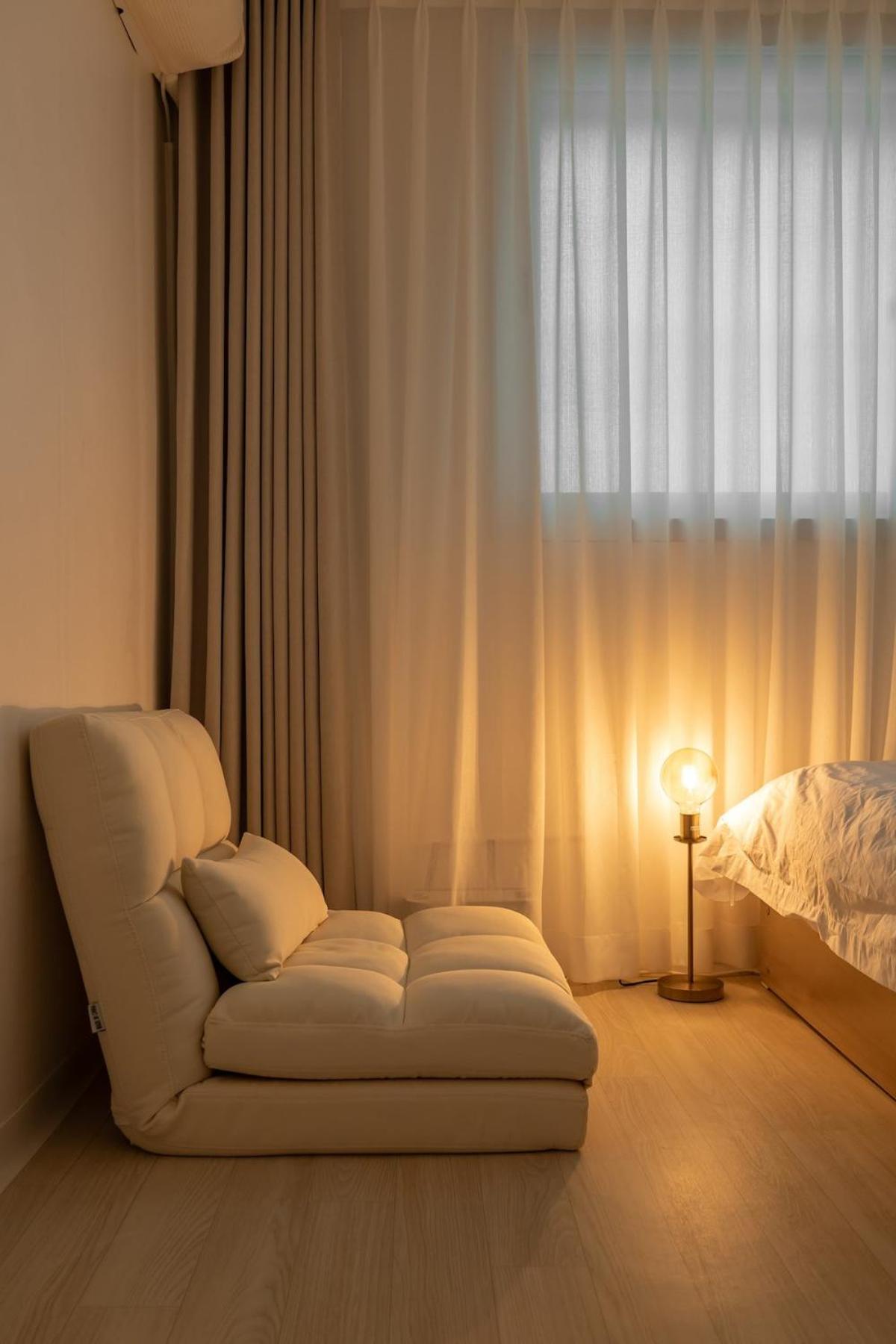 Apartment Poom Stay, Airport Bus, Cozy For Travelers,yeomchang Stn, Line9 Seoul