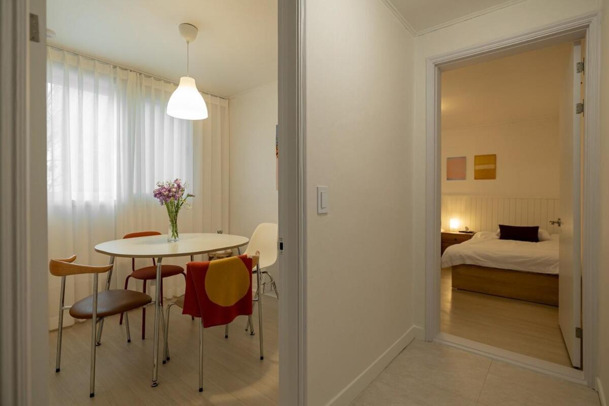Apartment Poom Stay, Airport Bus, Cozy For Travelers,yeomchang Stn, Line9 *