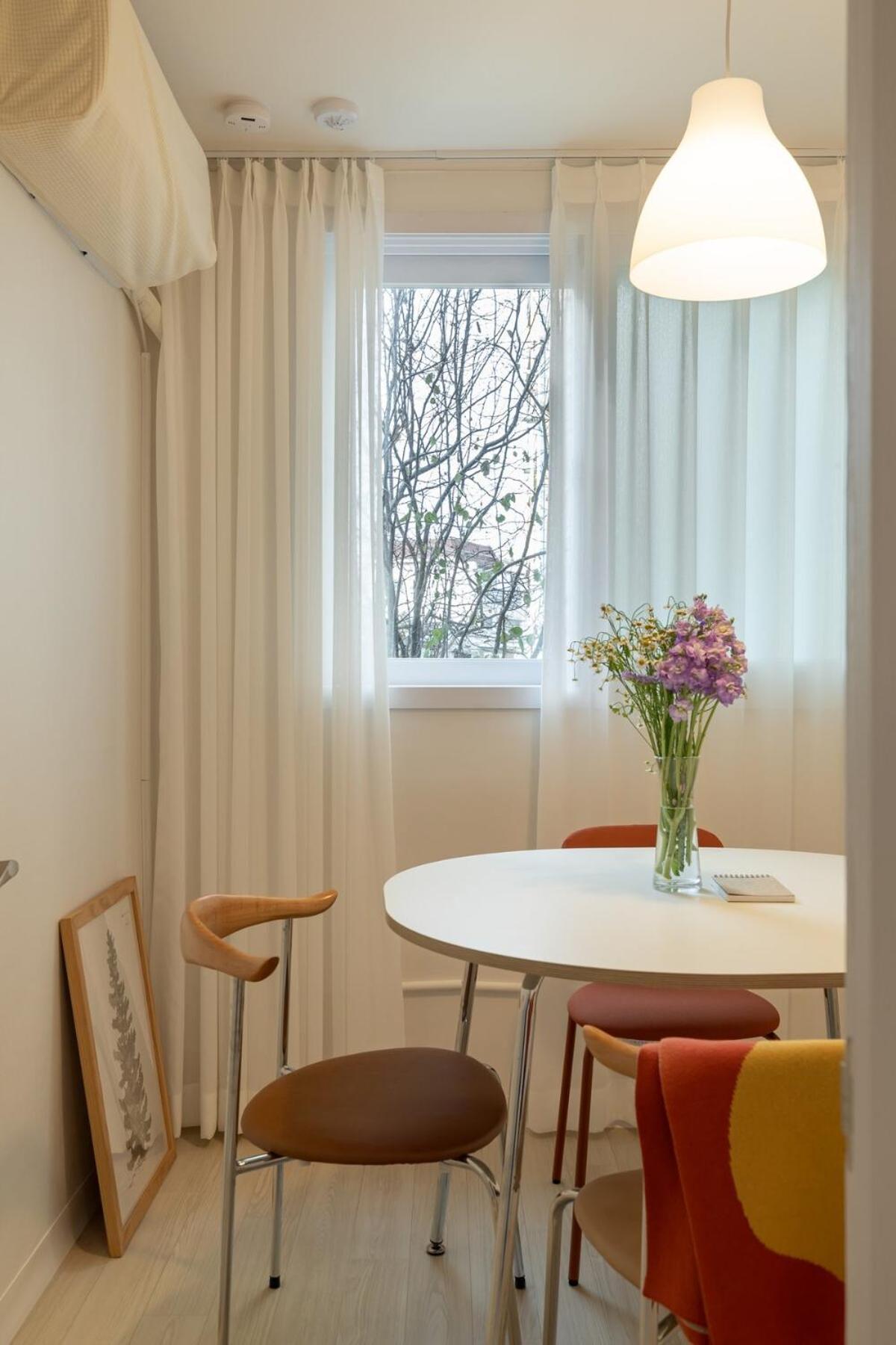 Apartment Poom Stay, Airport Bus, Cozy For Travelers,yeomchang Stn, Line9 Seoul